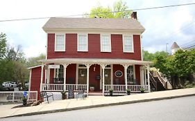 Dahlonega Square Hotel & Villas